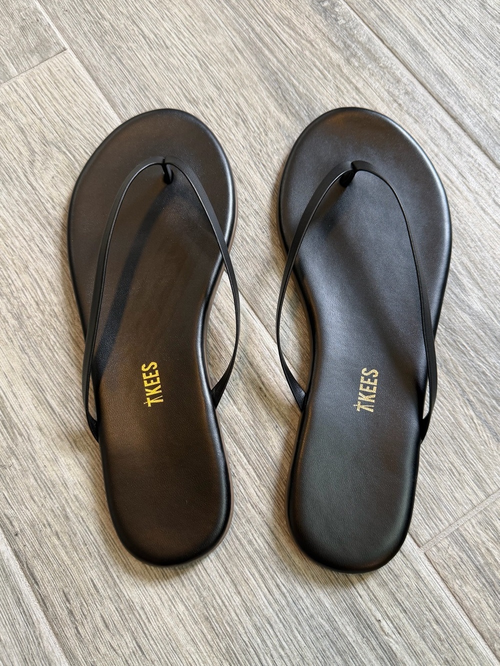 Tkees Sandals Women's 10 Black Riley Sable Criss Cross Leather Flat Shoes